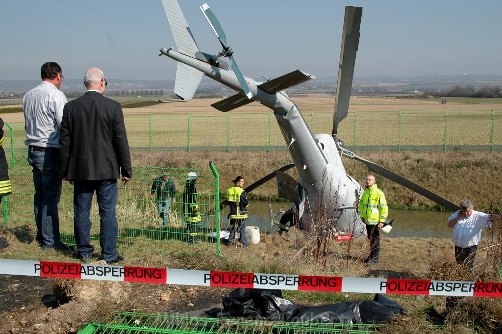 Hubschrauber abgestuerzt Ahrweiler Gelsdorf P39.JPG